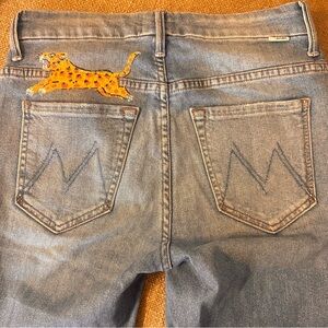 MOTHER High Rise Looker Ankle Fray Jeans Leopard Painted Shoot to Thrill Size 26
